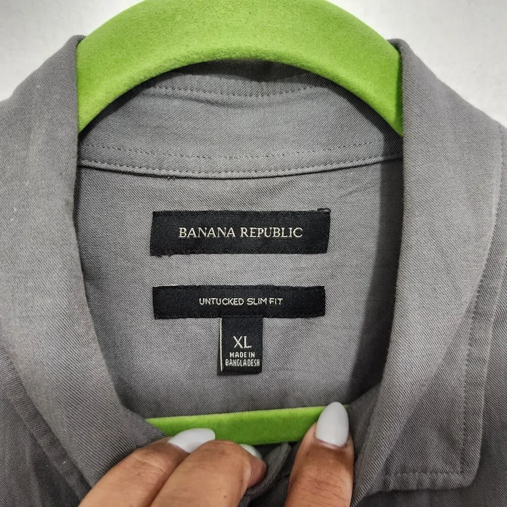 Banana Republic Untucked Slim Fit Shirt XL Long Sleeve Gray Cotton Button-up